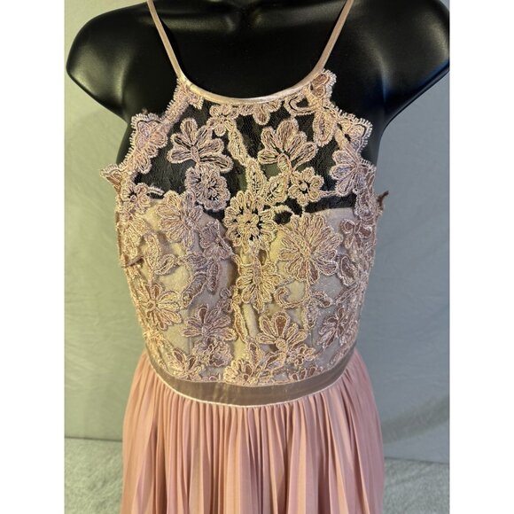 NWT Sequin Hearts Hoco Dress Pink Lace Fit & Flare Womens Juniors Size 1 Small S - Picture 2 of 5